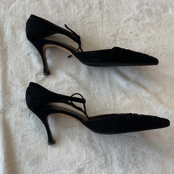 Vintage Manolo Blahnik Black Suede Pumps w/Ankle Strap, Approximate Size 10.5! - Picture 4 of 11